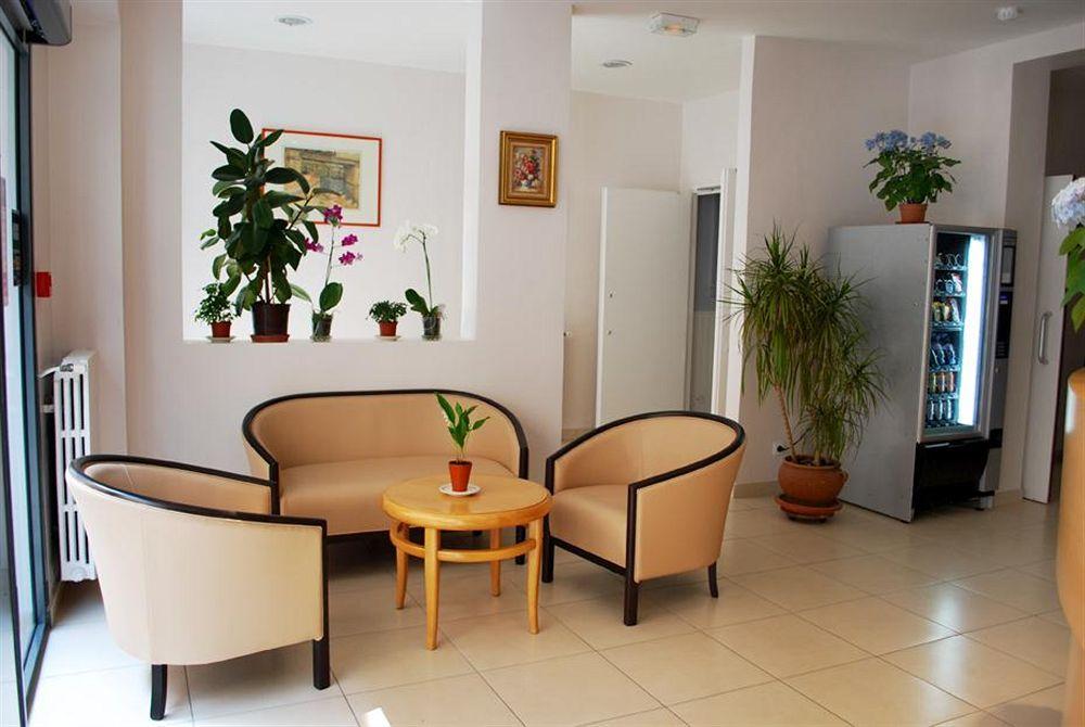 Comfort Hotel Au Firmament Asnieres-Sur-Seine Ngoại thất bức ảnh