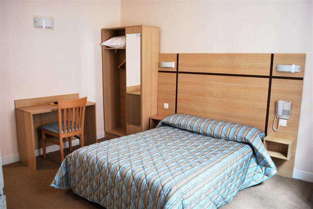 Comfort Hotel Au Firmament Asnieres-Sur-Seine Ngoại thất bức ảnh