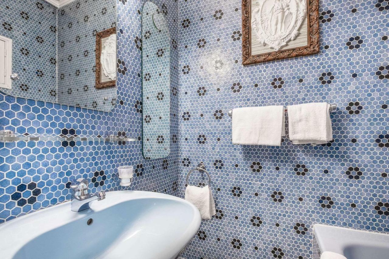 Comfort Hotel Au Firmament Asnieres-Sur-Seine Ngoại thất bức ảnh