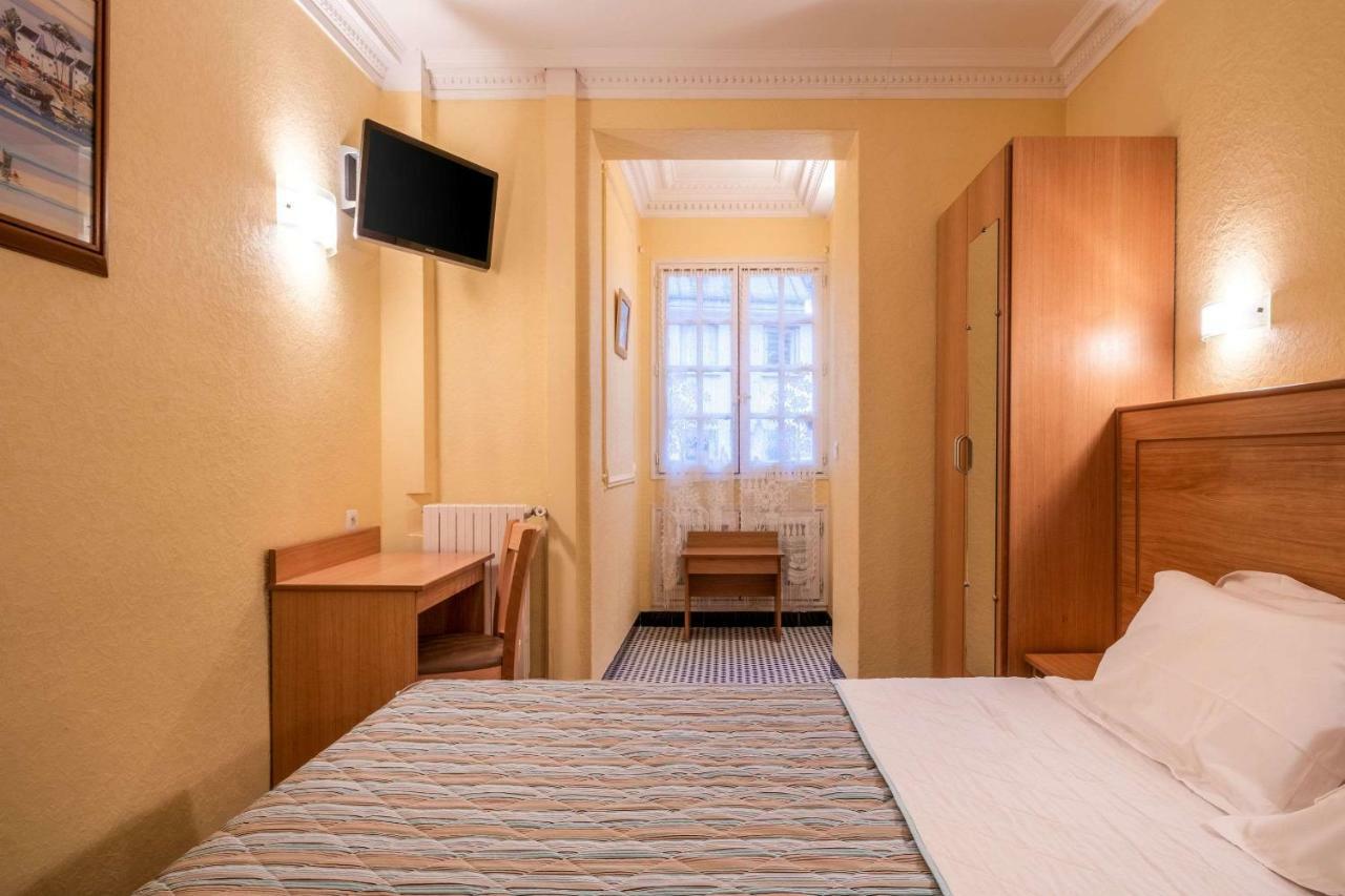 Comfort Hotel Au Firmament Asnieres-Sur-Seine Ngoại thất bức ảnh